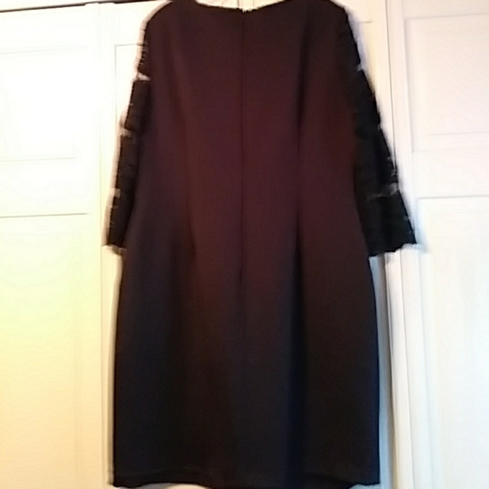Dress - Picture 2 of 3